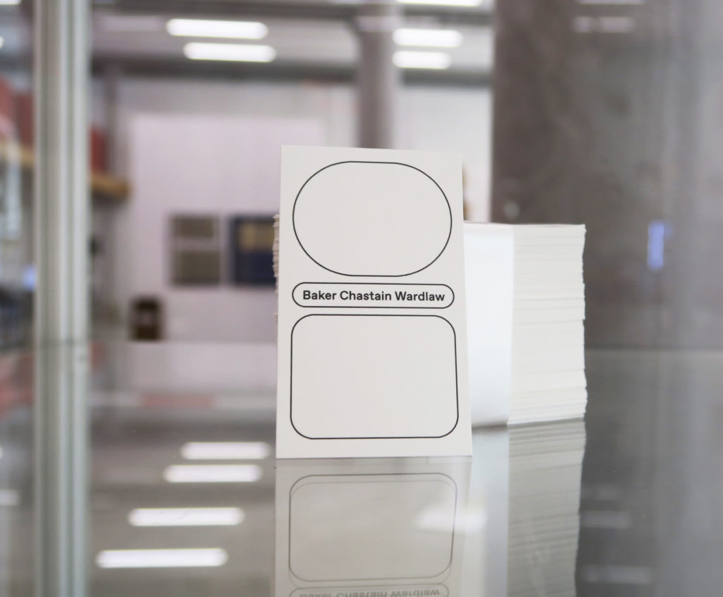 Baker Wardlaw, Difference in degree becomes difference in kind, 2020, Ex-libris insérés dans des livres qui ont fait l’objet d’une donation à la Médiathèque Valais – Sion, exposition Lemme Art Contemporain, artist-run space, Sion, 27 juin-29 août 2020
