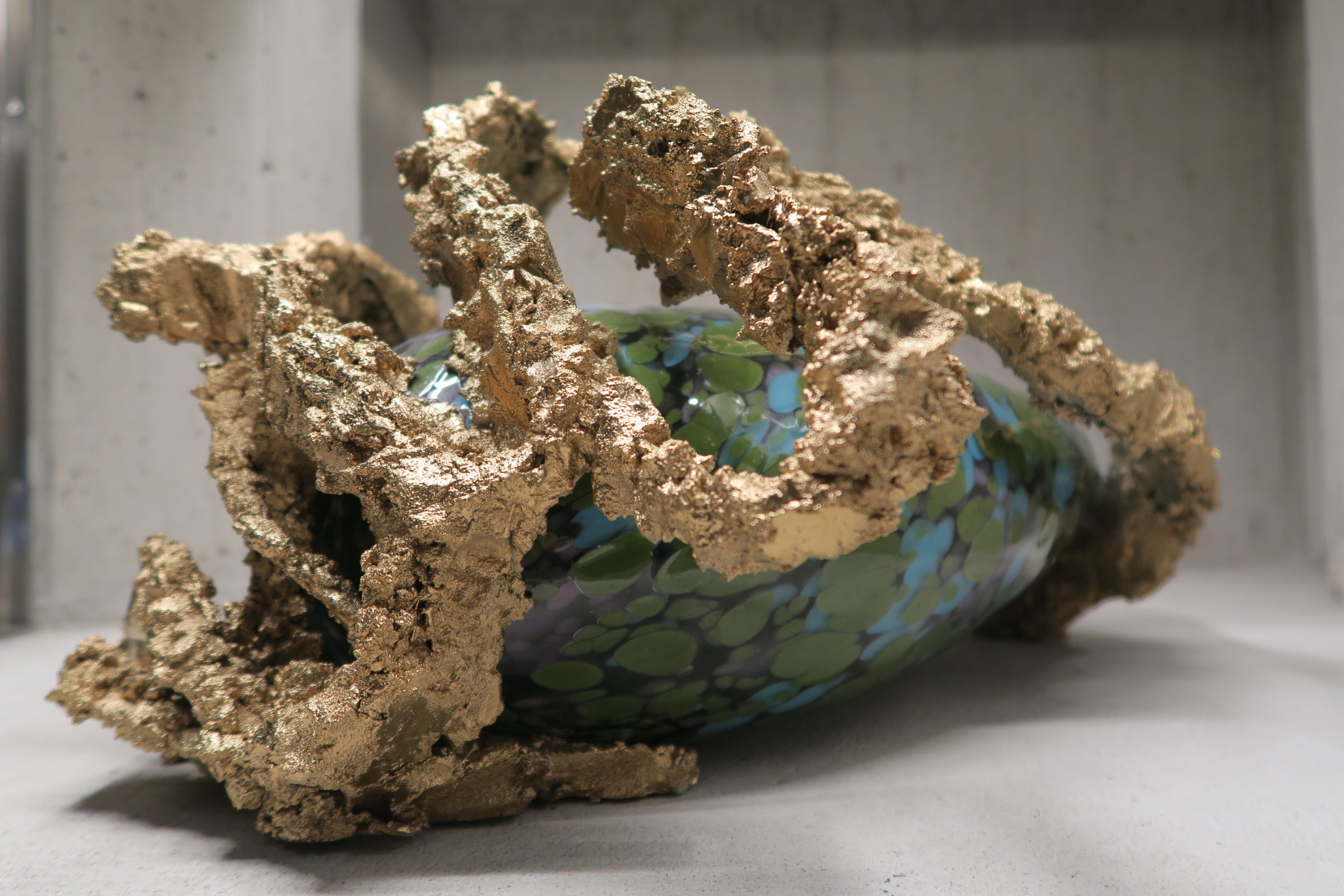 Denis Savary, Shunga VII, 2019. Vue de l'exposition We Are Serious, Commissaire Pierre Vadi Lemme Art Contemporain, Sion
